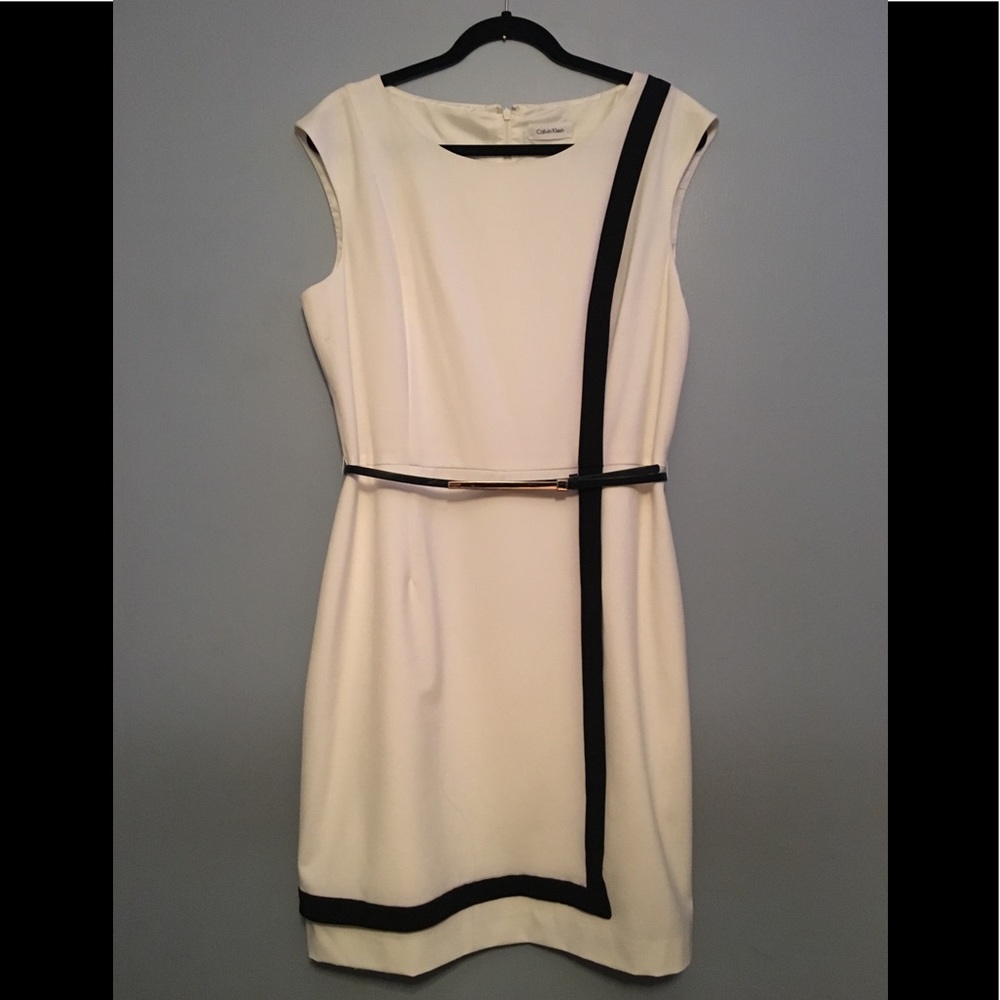 Calvin Klein, Black & Eggshell Dress w Belt *NWT*